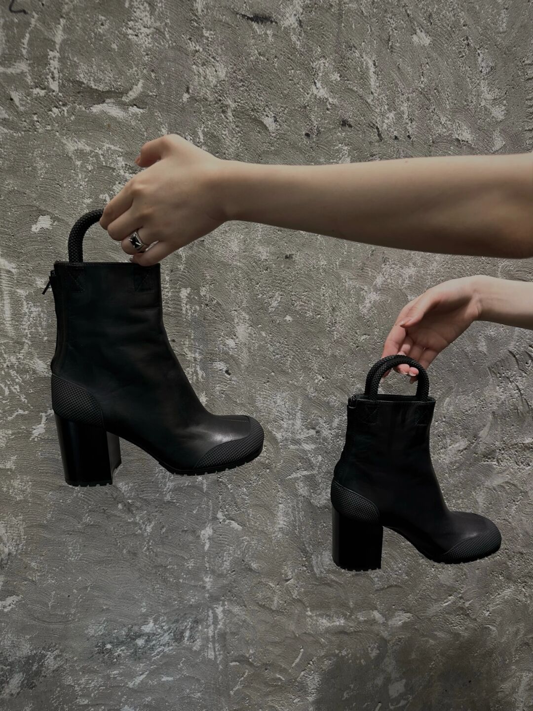 高跟 粗跟 圆头 皮革  - VALI鞋履AI设计主图