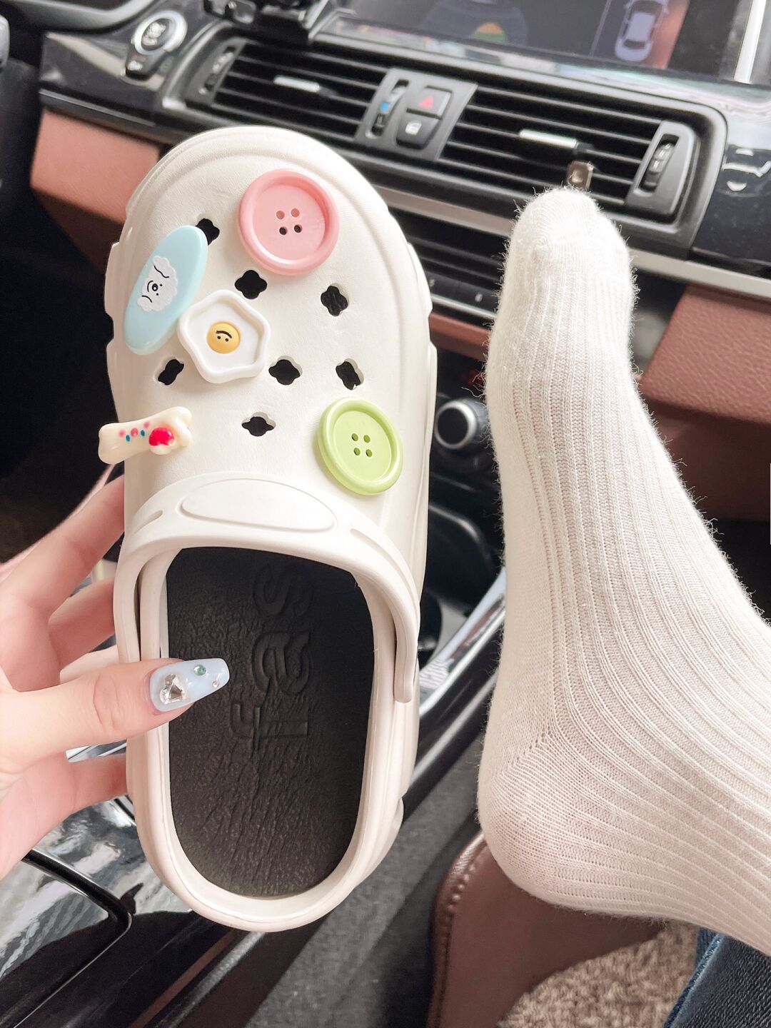 无帮  - VALI鞋履AI设计主图