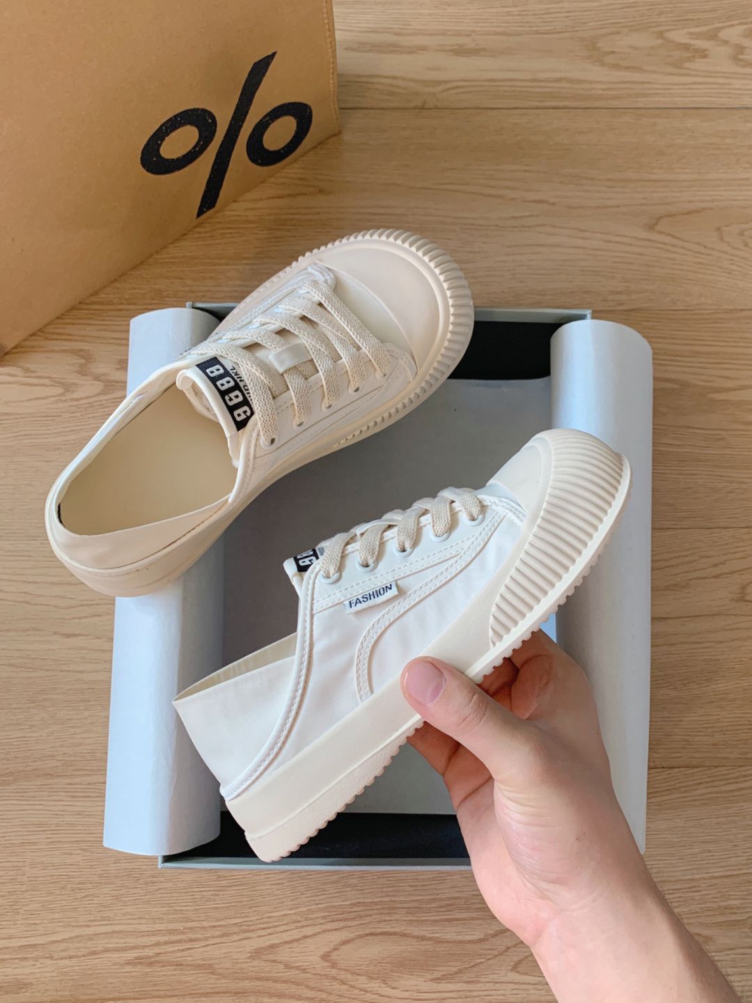 低帮 松紧带  - VALI鞋履AI设计主图