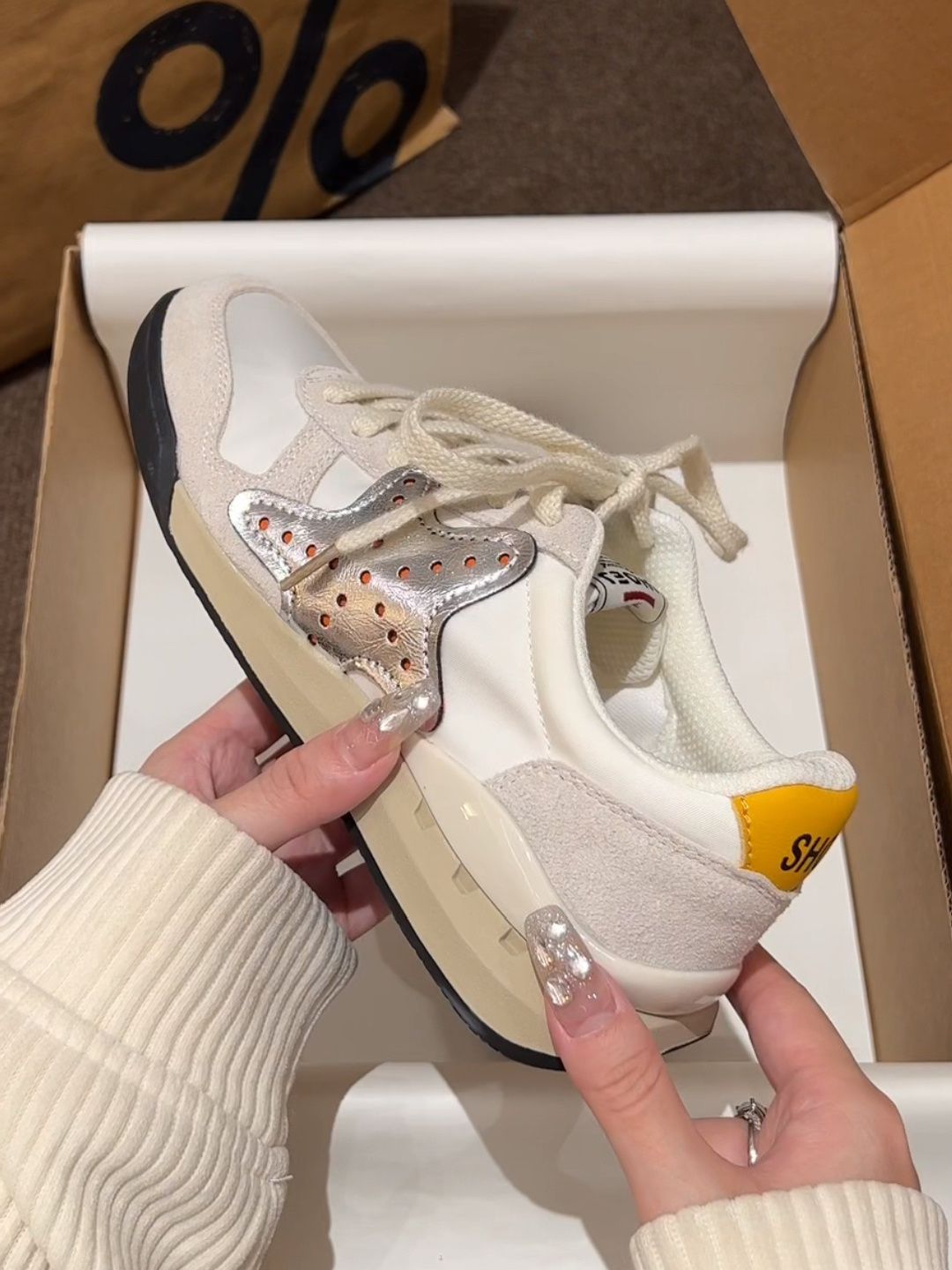 低帮 系带  - VALI鞋履AI设计主图