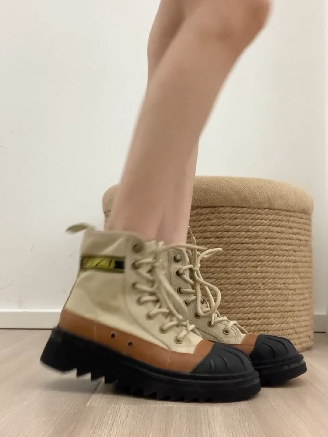 系带 皮革  - VALI鞋履AI设计主图