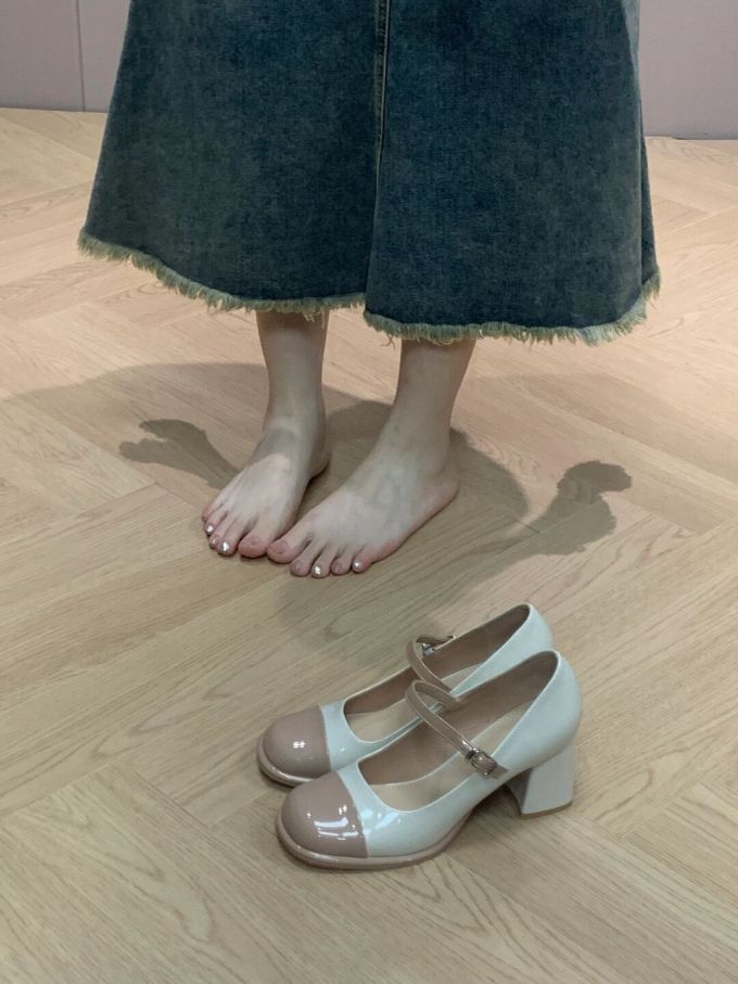 圆头 袢扣 浅口鞋 皮革 