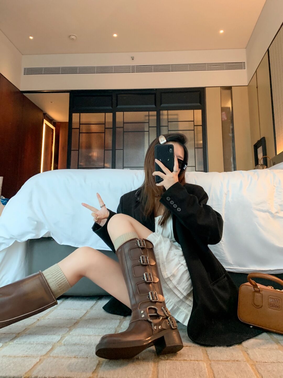 正装面料 H型 颈线领 酱黑色 韩系休闲 休闲  - VALI鞋履AI设计主图