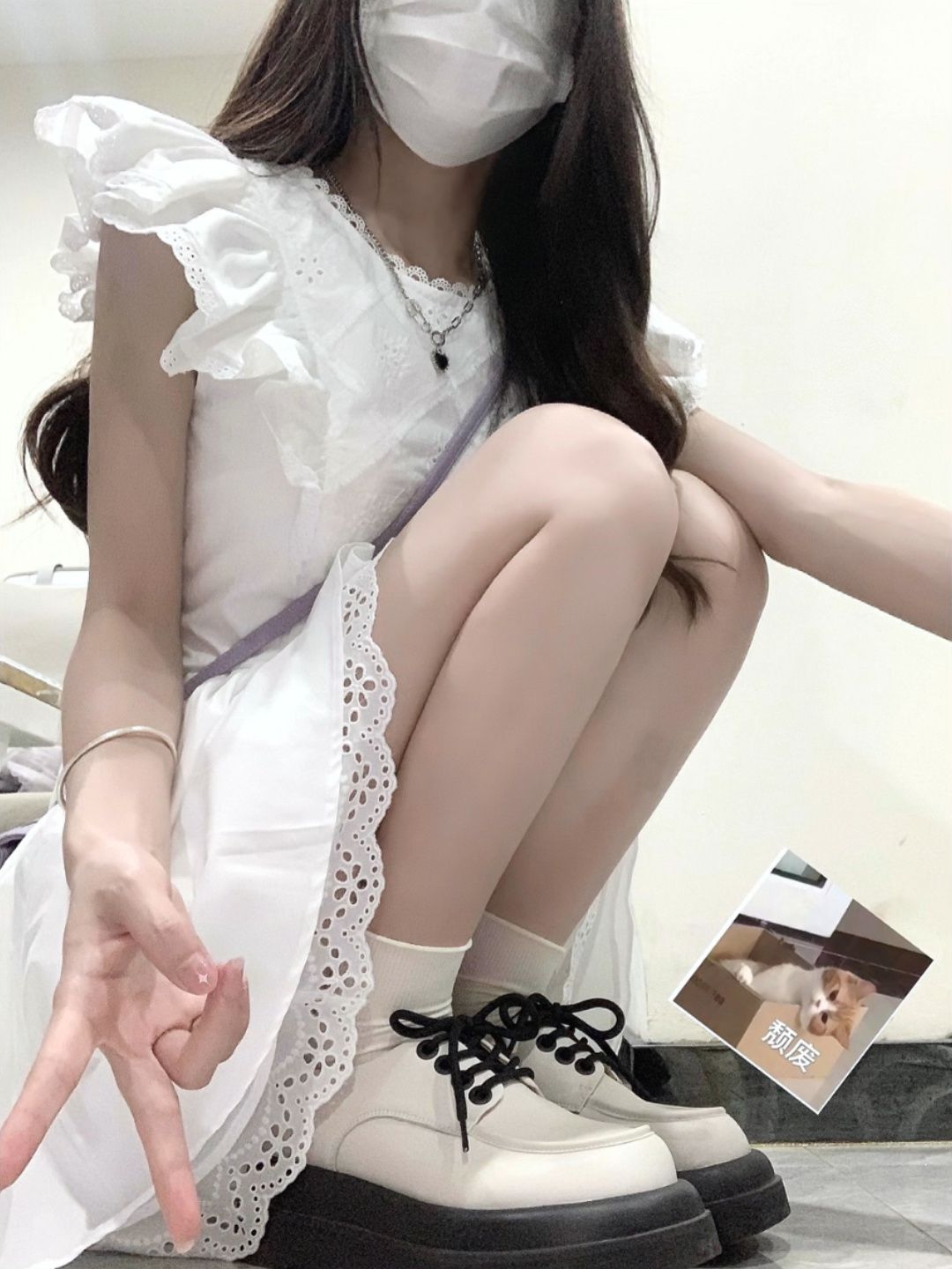 雪纺 拼接 荷叶边 边缘装饰 蒸汽蓝色 炽白 蕾丝花边  - VALI鞋履AI设计主图