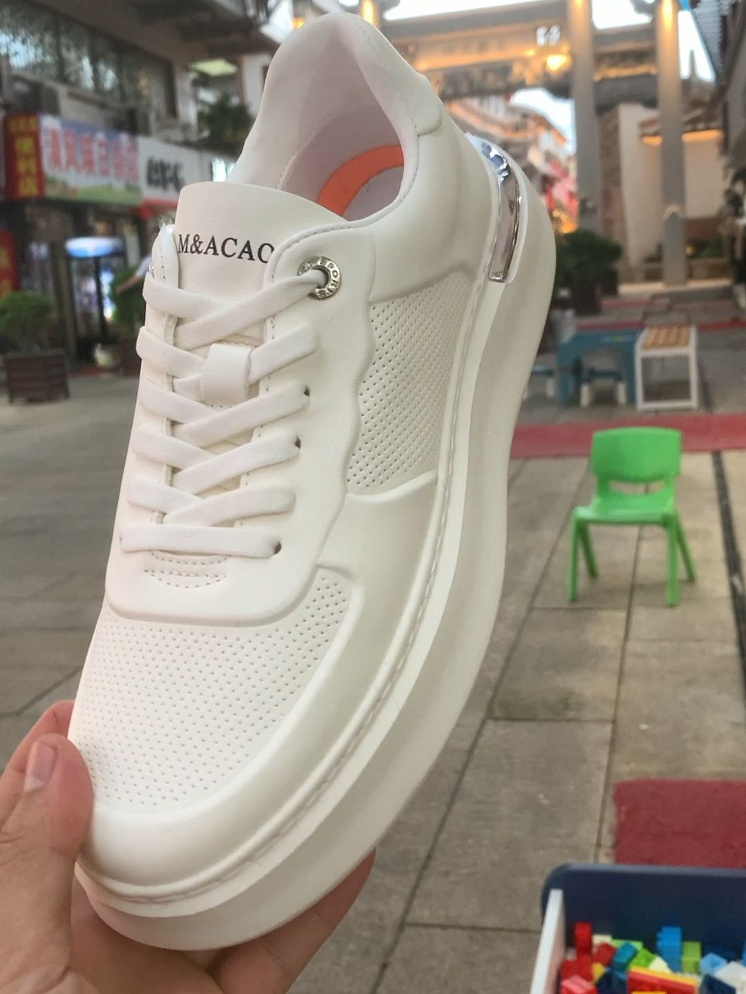 低帮  - VALI鞋履AI设计主图