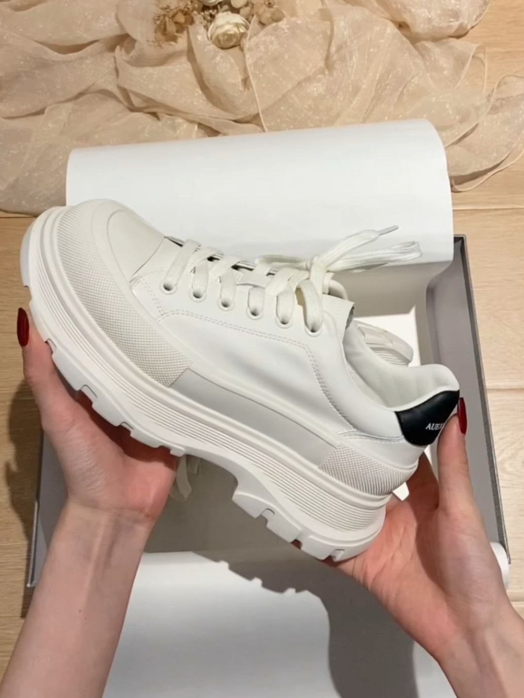 低帮 系带  - VALI鞋履AI设计主图