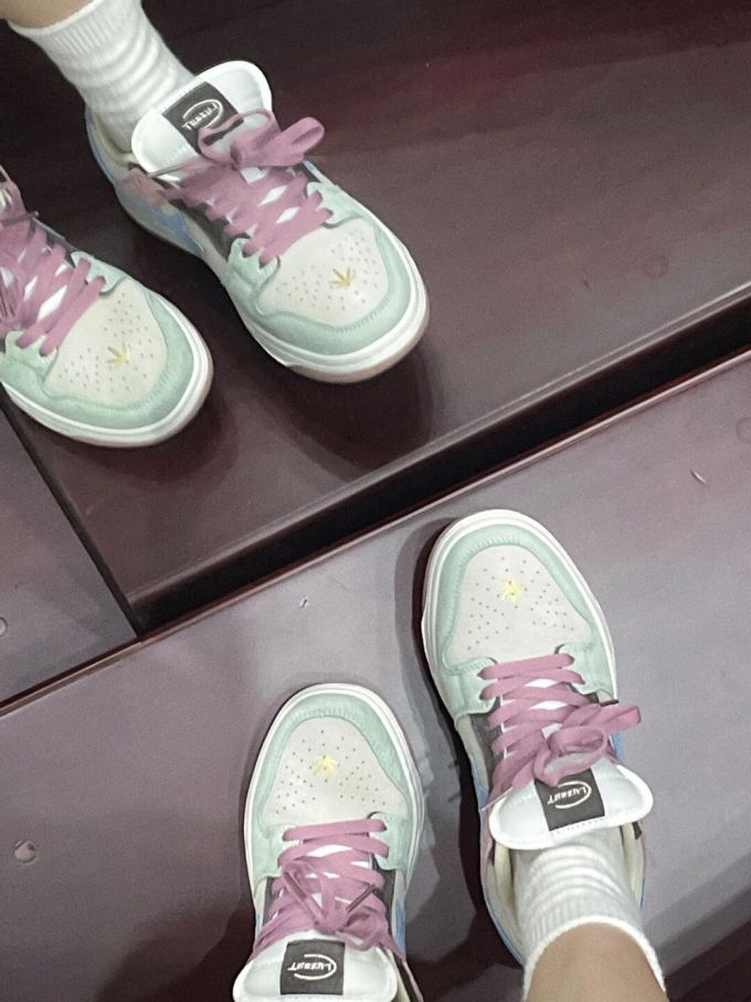 系带 魔术贴 皮革 