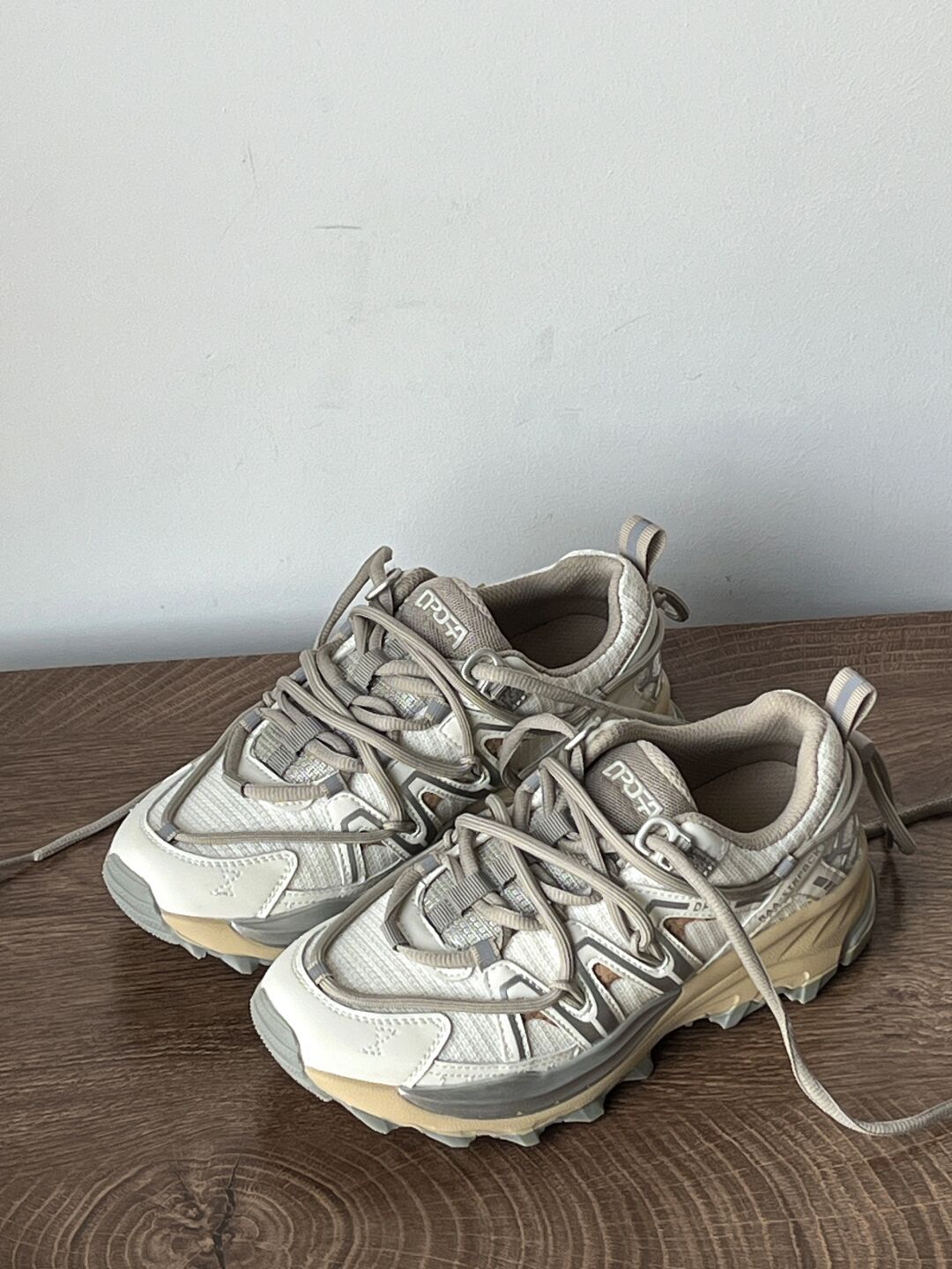 低帮 系带  - VALI鞋履AI设计主图