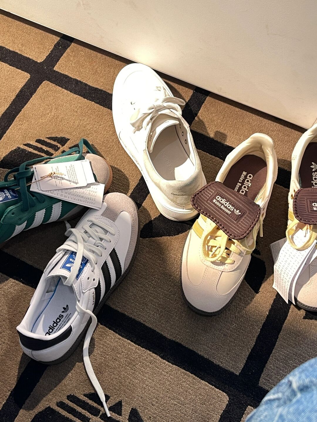 系带 皮革  - VALI鞋履AI设计主图