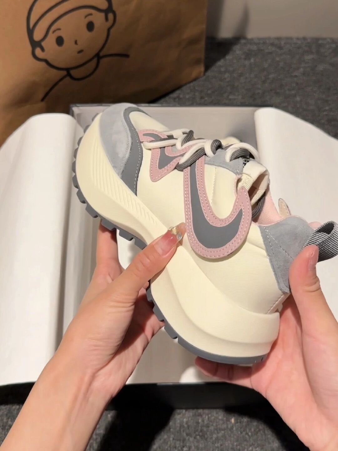 低帮  - VALI鞋履AI设计主图