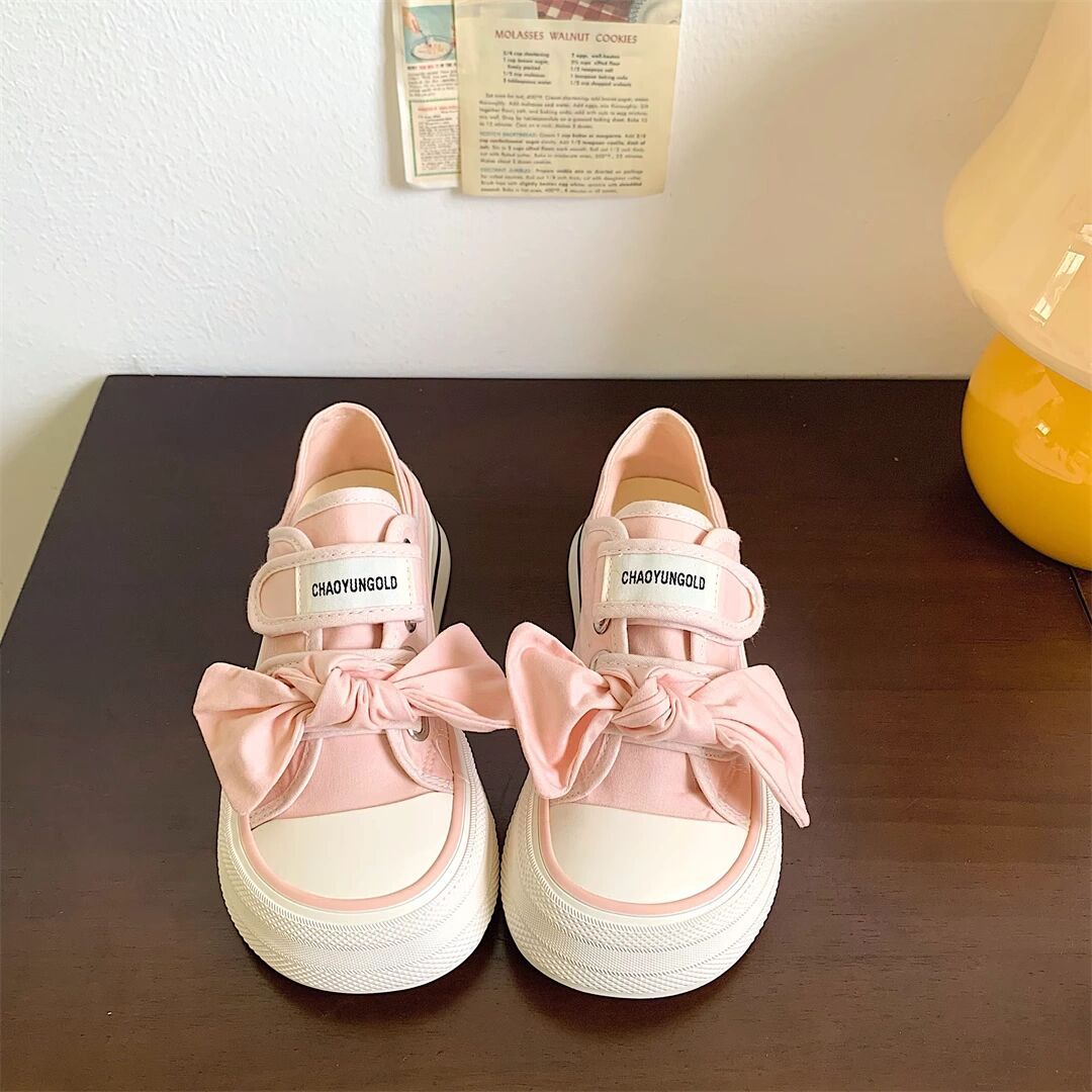 圆头 低帮 系带 深口鞋  - VALI鞋履AI设计主图