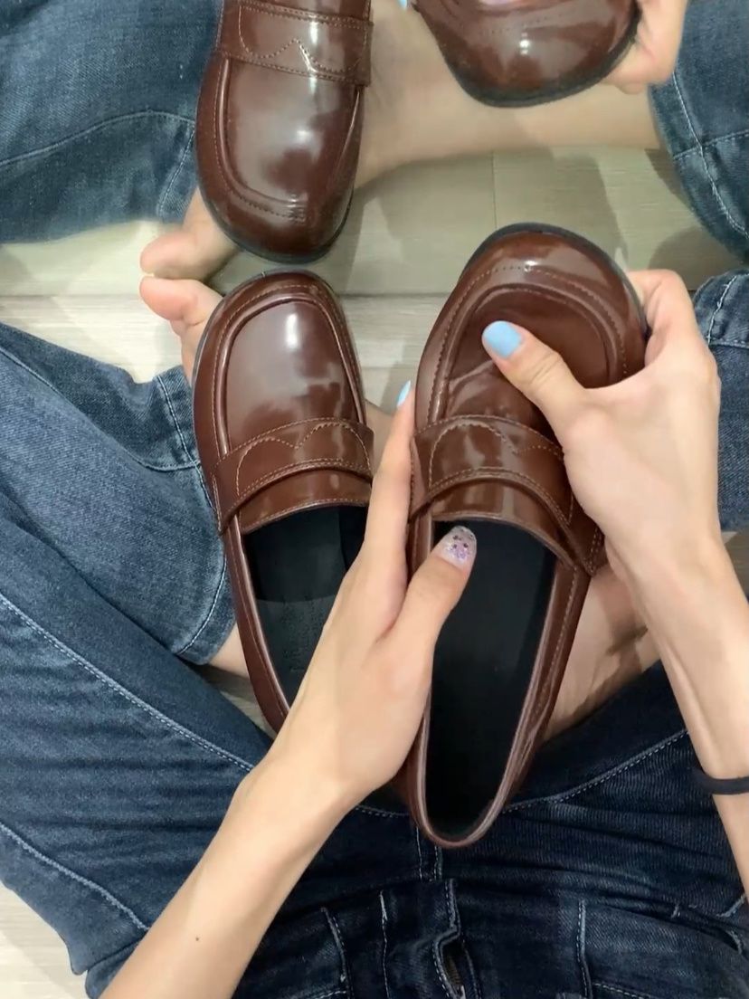 圆头 低帮 深口鞋 皮革  - VALI鞋履AI设计主图