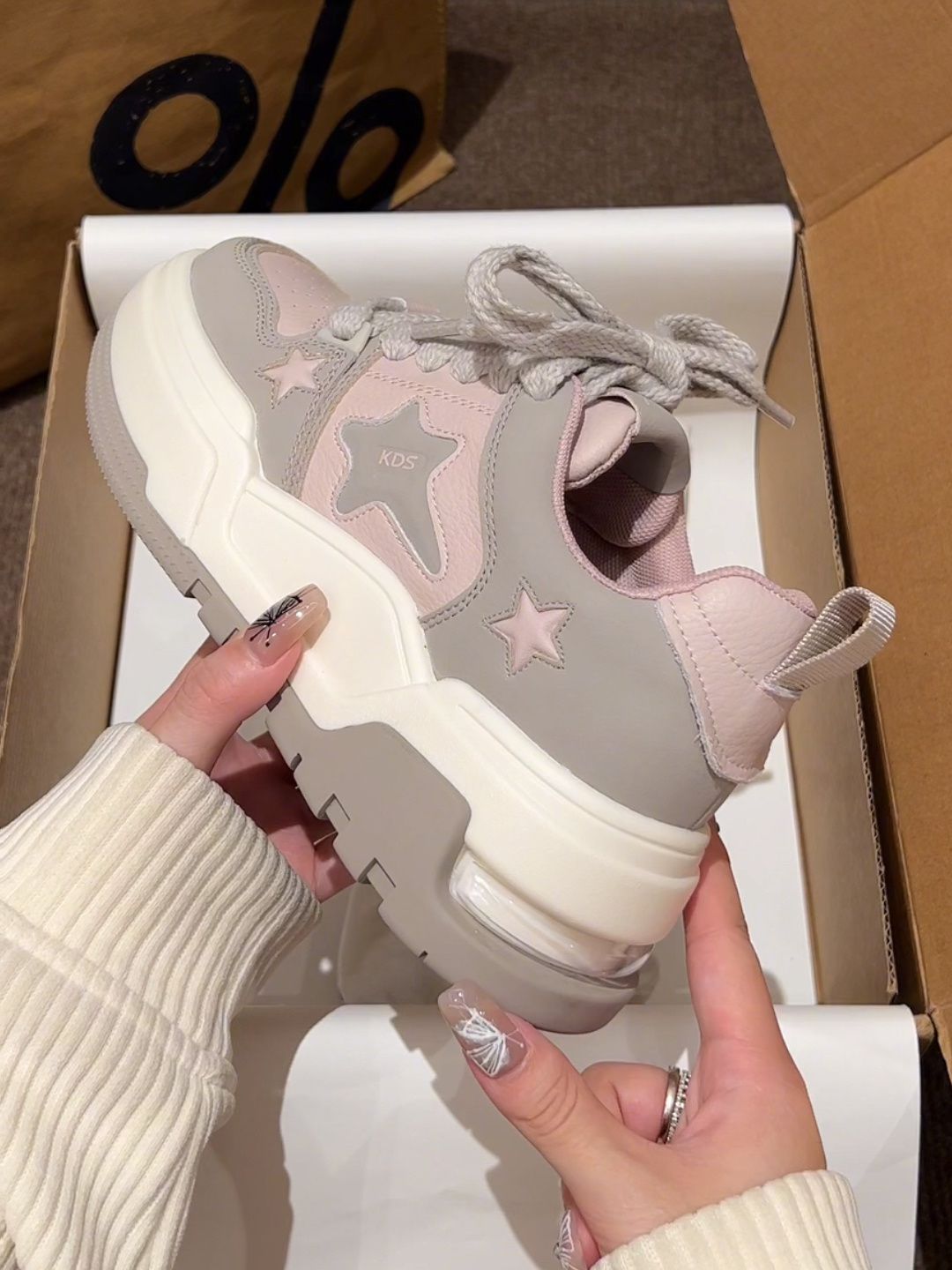 低帮 皮革  - VALI鞋履AI设计主图