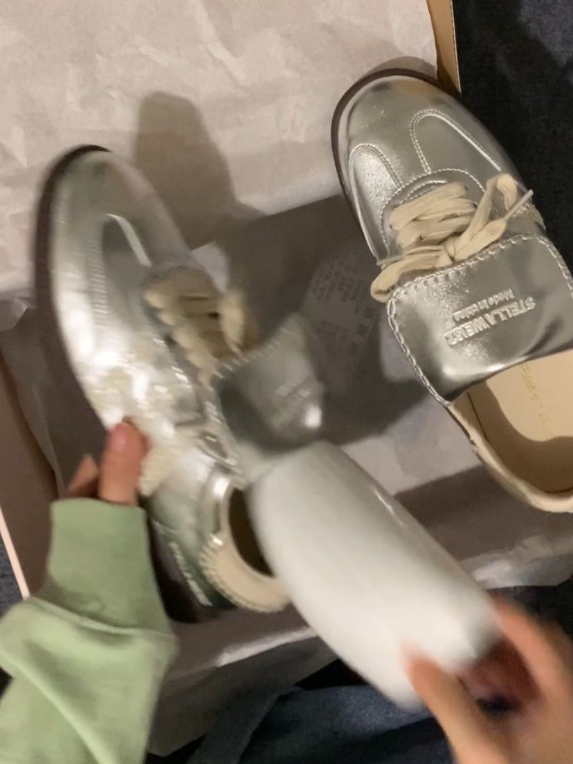 平底 圆头 深口鞋 皮革  - VALI鞋履AI设计主图