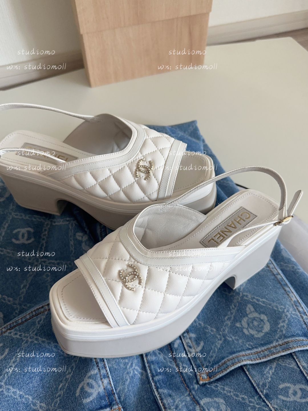 粗跟 无帮 皮革  - VALI鞋履AI设计主图