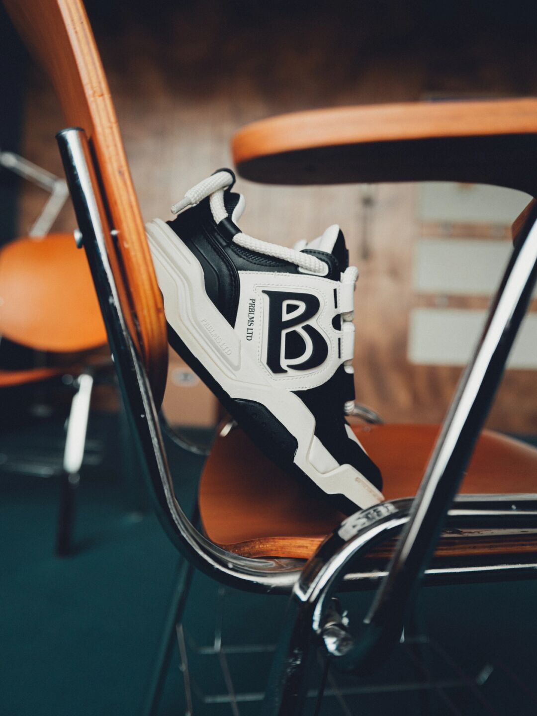 低帮 皮革  - VALI鞋履AI设计主图