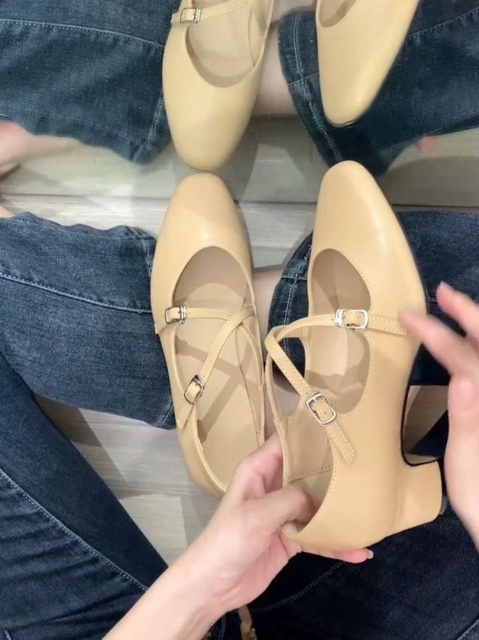 圆头 袢扣 浅口鞋 皮革 