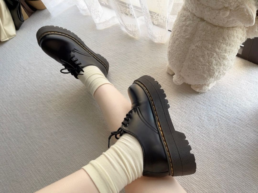 厚底 圆头 系带 皮革  - VALI鞋履AI设计主图