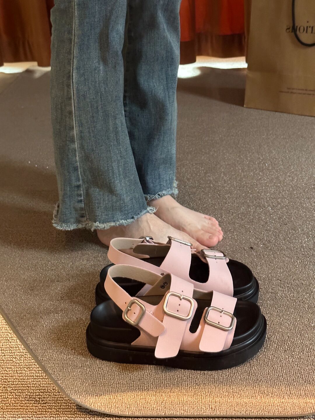 无帮 袢扣 皮革  - VALI鞋履AI设计主图