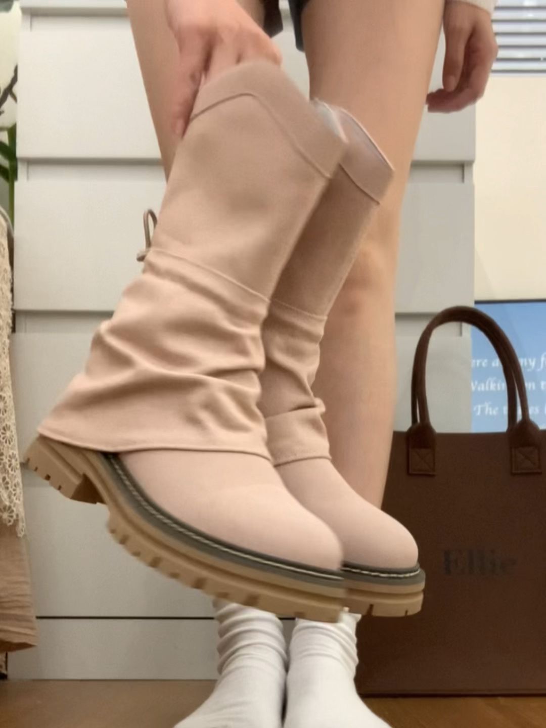  - VALI鞋履AI设计主图