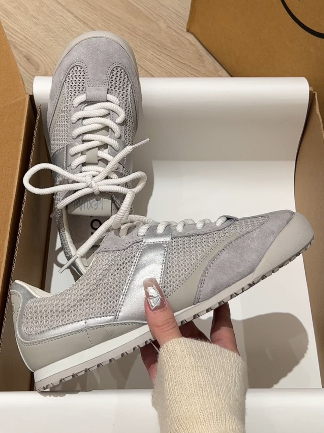 低帮 系带  - VALI鞋履AI设计主图