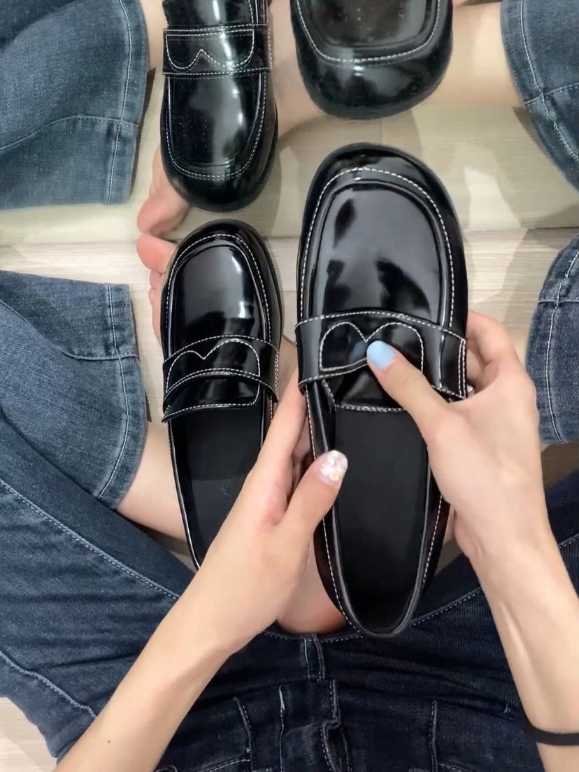 圆头 皮革  - VALI鞋履AI设计主图