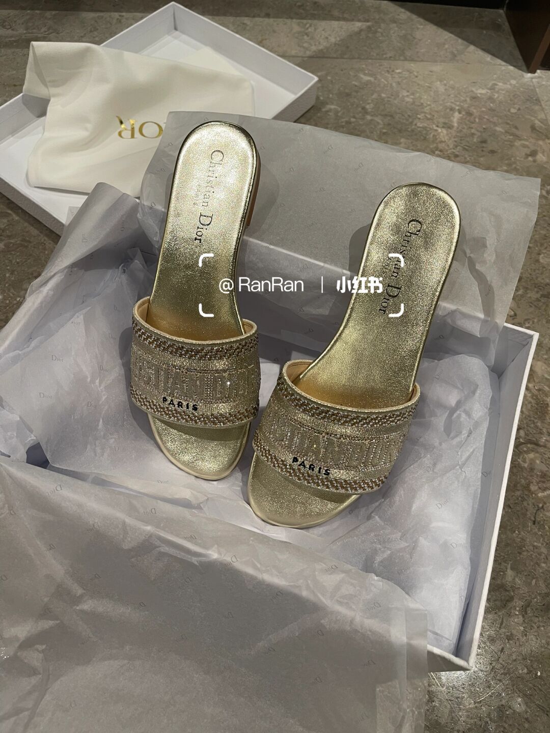 无帮  - VALI鞋履AI设计主图