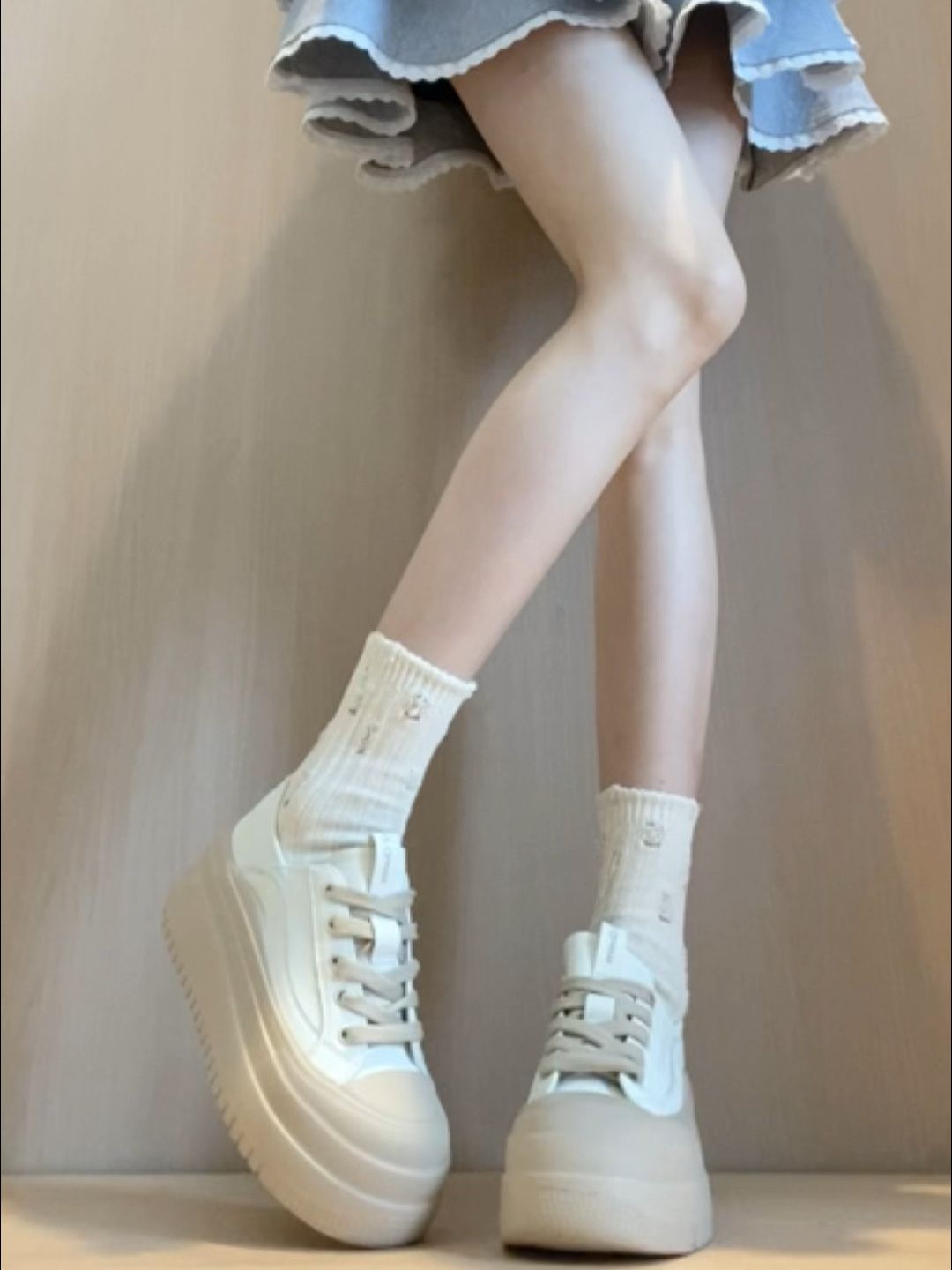 低帮  - VALI鞋履AI设计主图