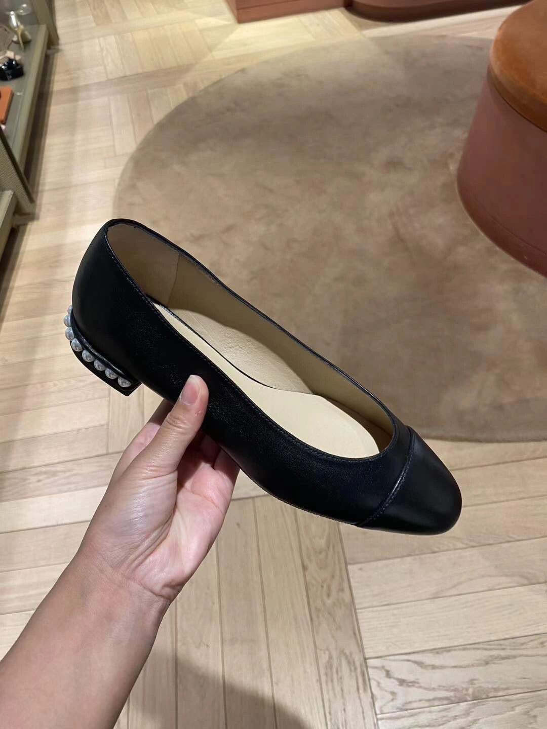 低跟 粗跟 低帮 一脚蹬 浅口鞋 皮革  - VALI鞋履AI设计主图