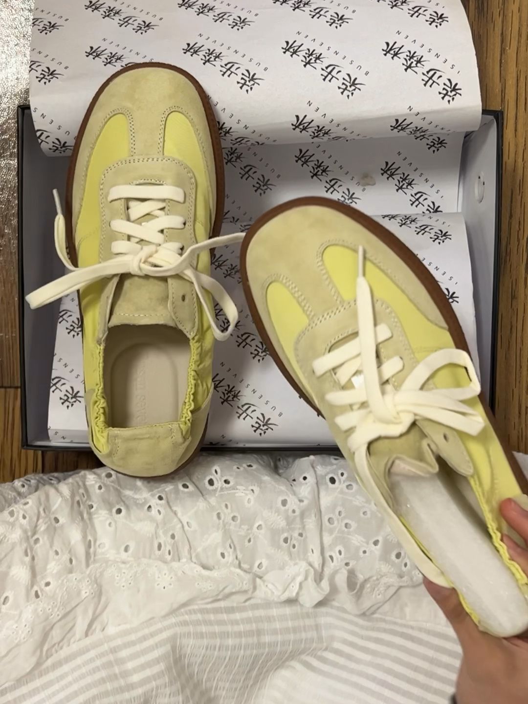 系带 皮革  - VALI鞋履AI设计主图