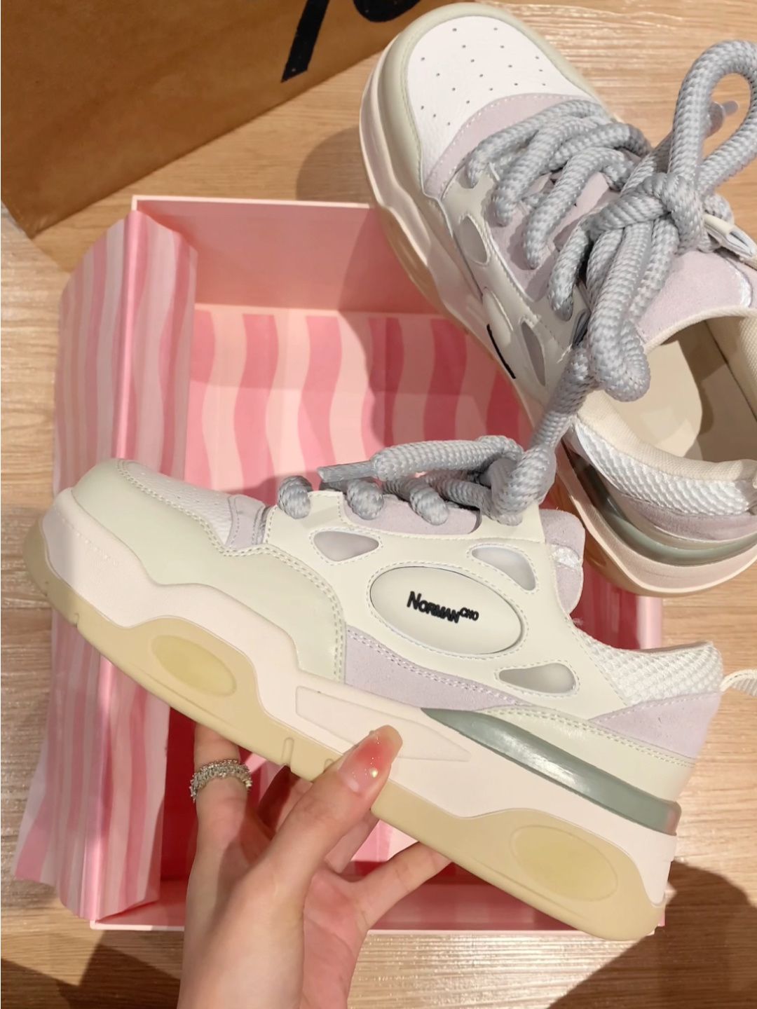 低帮 皮革  - VALI鞋履AI设计主图