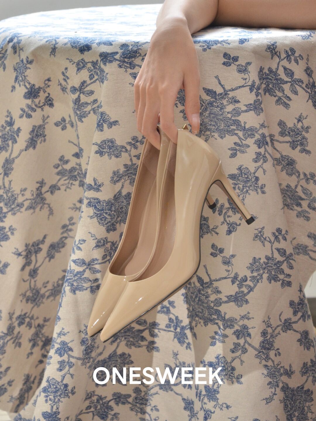 高跟 细跟 尖头 低帮 一脚蹬 浅口鞋  - VALI鞋履AI设计主图