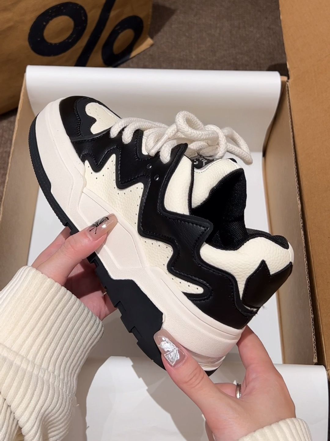 低帮 系带  - VALI鞋履AI设计主图