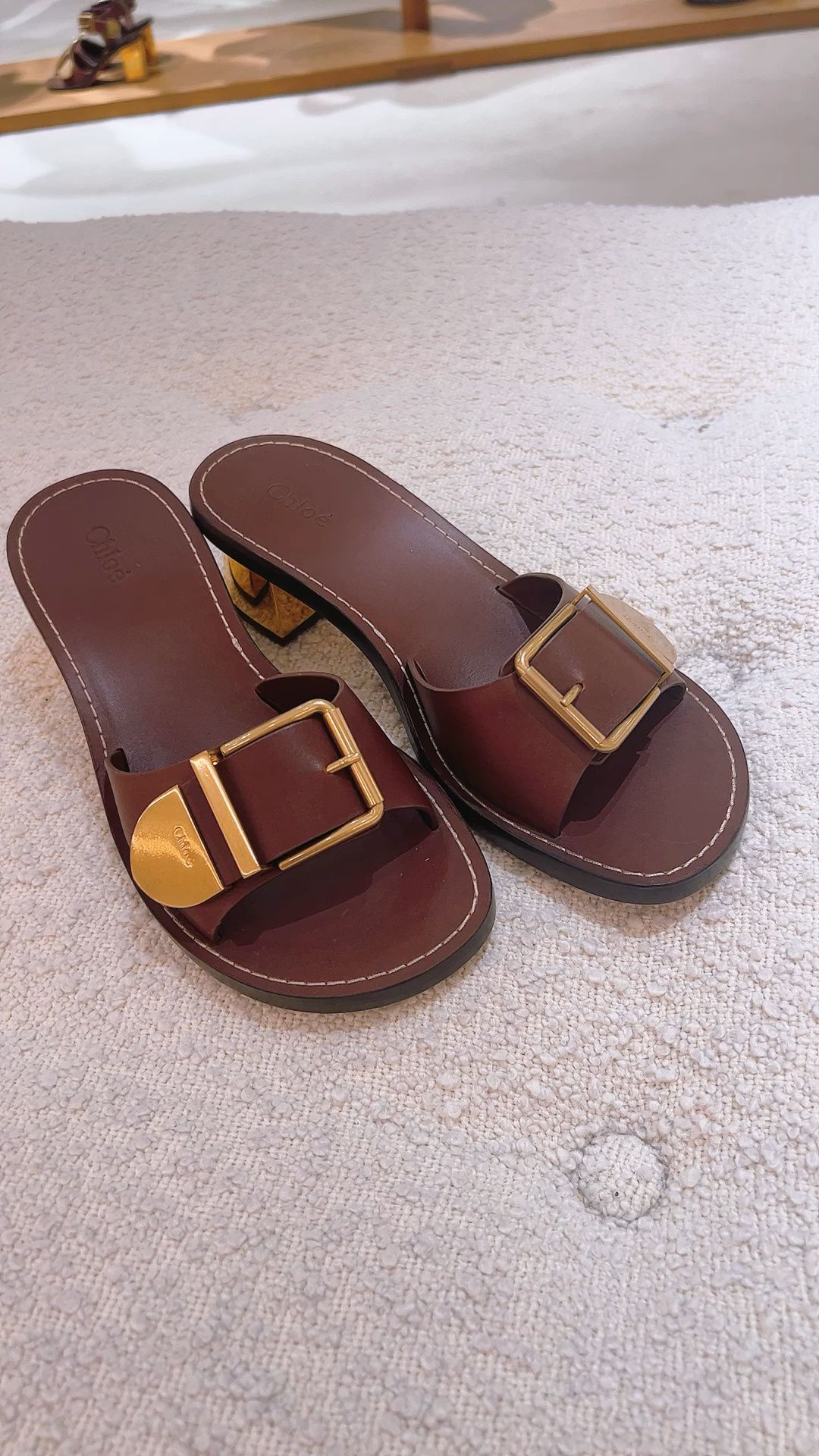 无帮 皮革  - VALI鞋履AI设计主图