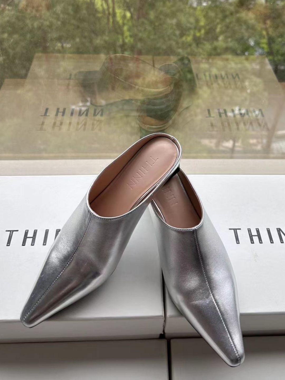 无帮 皮革  - VALI鞋履AI设计主图