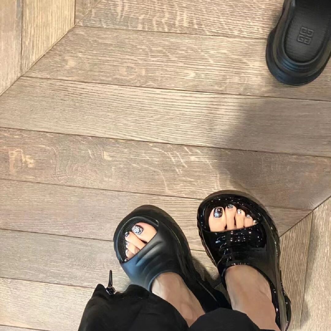 无帮  - VALI鞋履AI设计主图