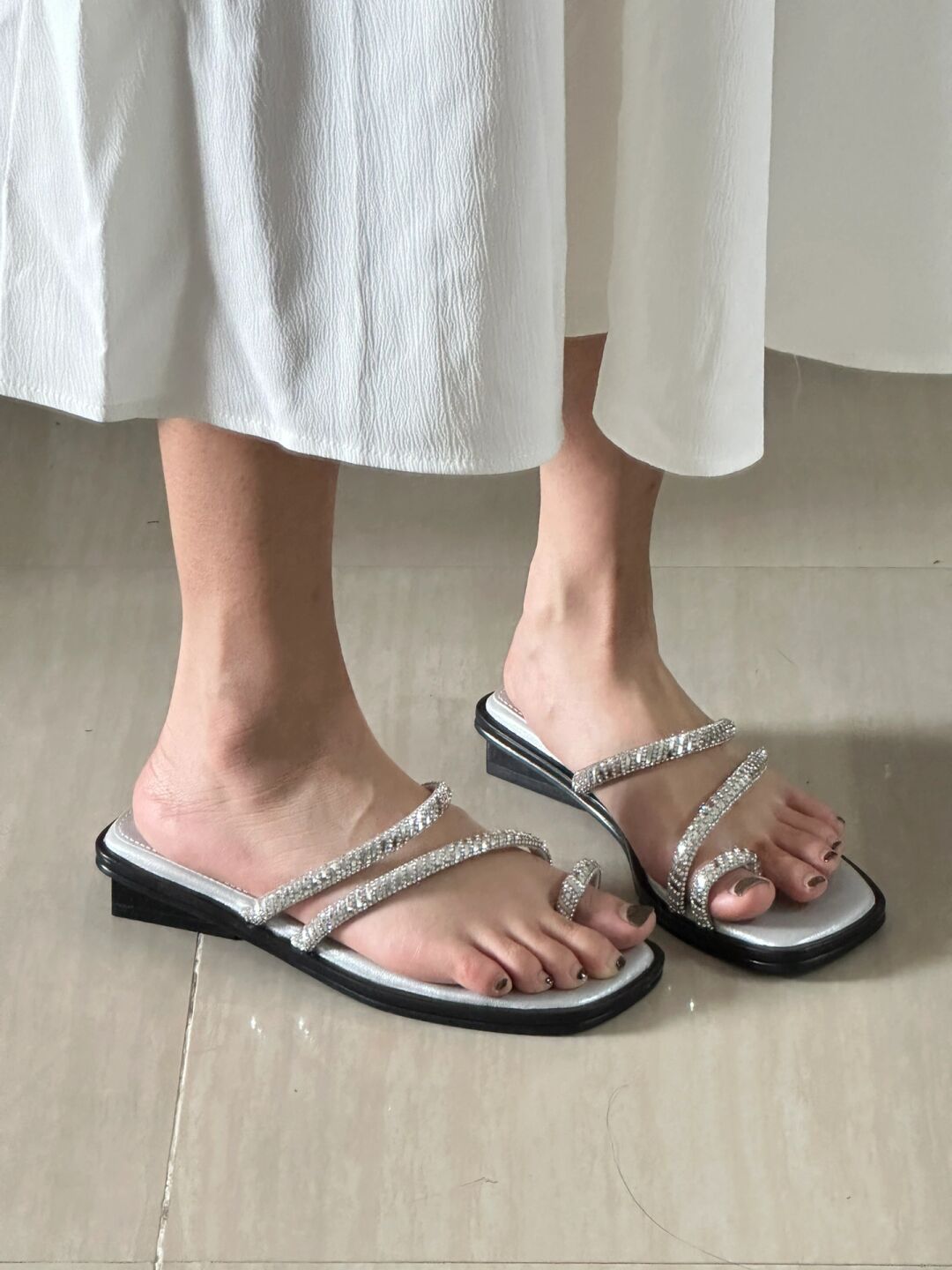 无帮  - VALI鞋履AI设计主图