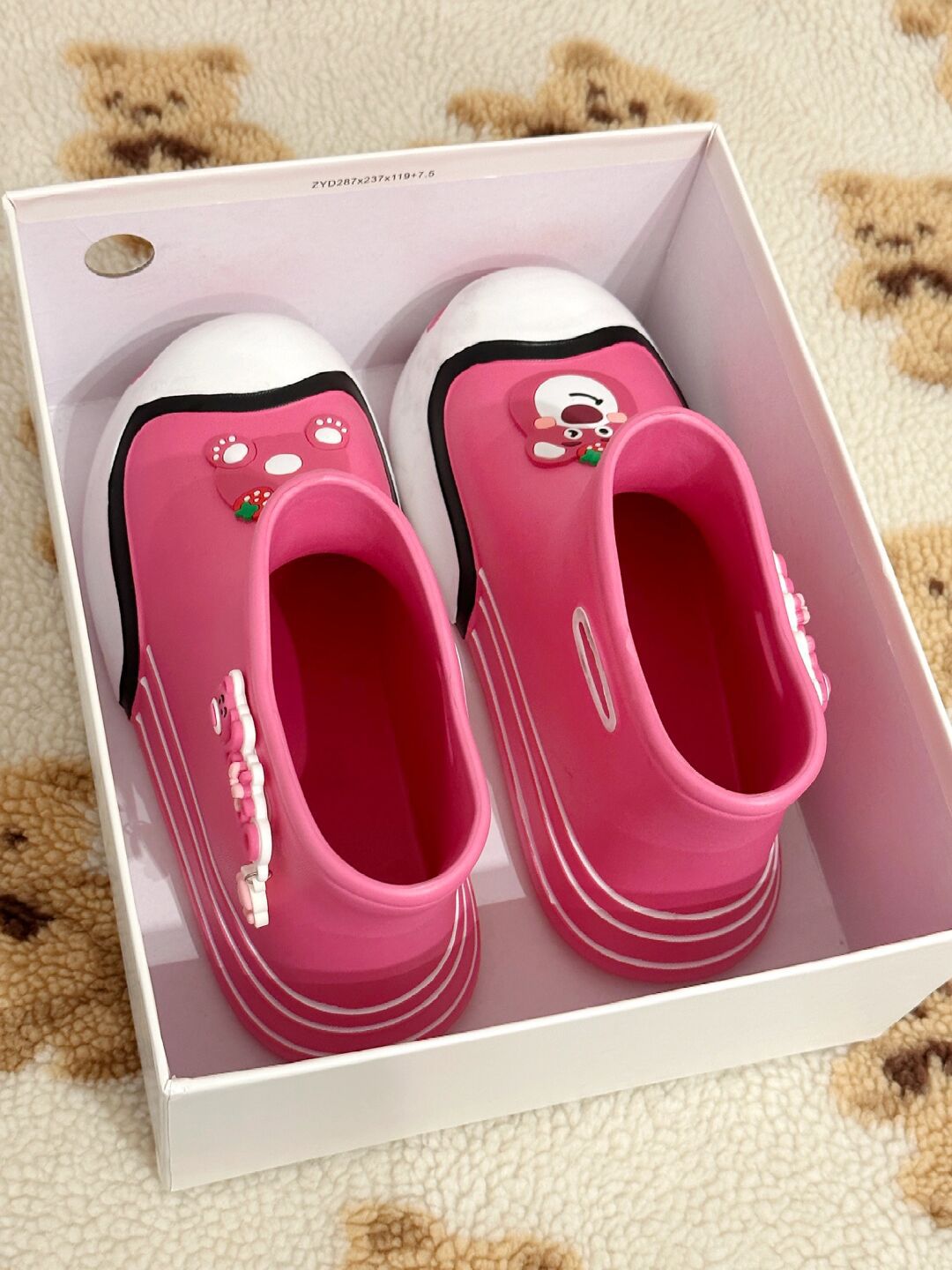  - VALI鞋履AI设计主图