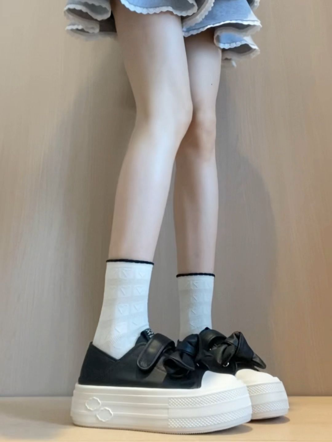 低帮 皮革 魔术贴  - VALI鞋履AI设计主图