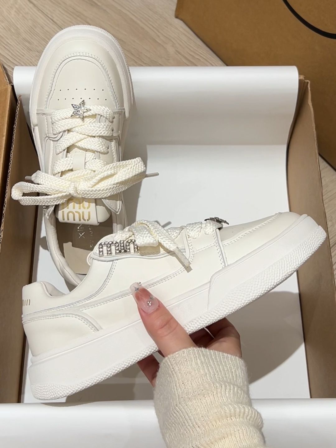 低帮 皮革  - VALI鞋履AI设计主图