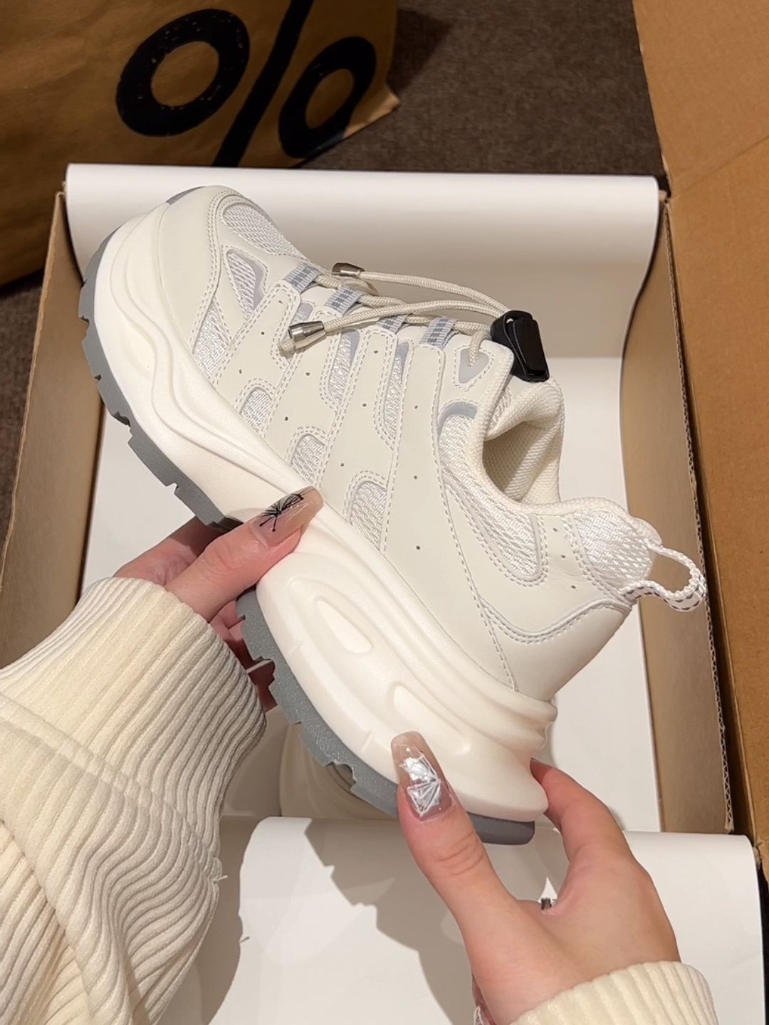 低帮 系带  - VALI鞋履AI设计主图