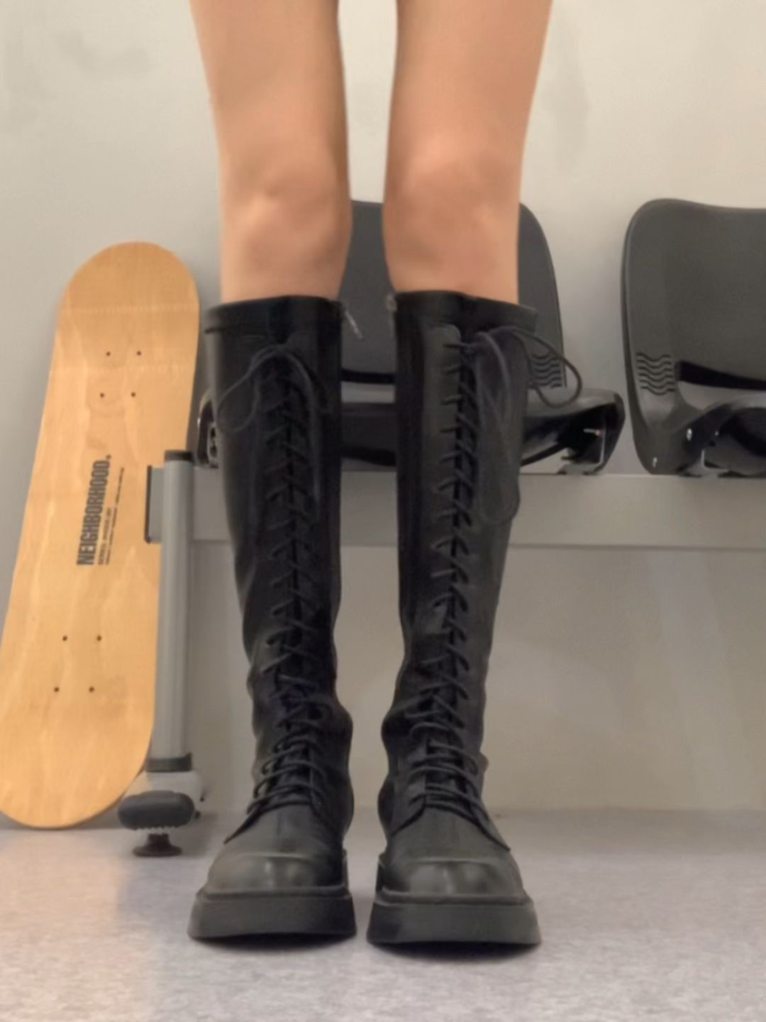 圆头 系带 皮革  - VALI鞋履AI设计主图