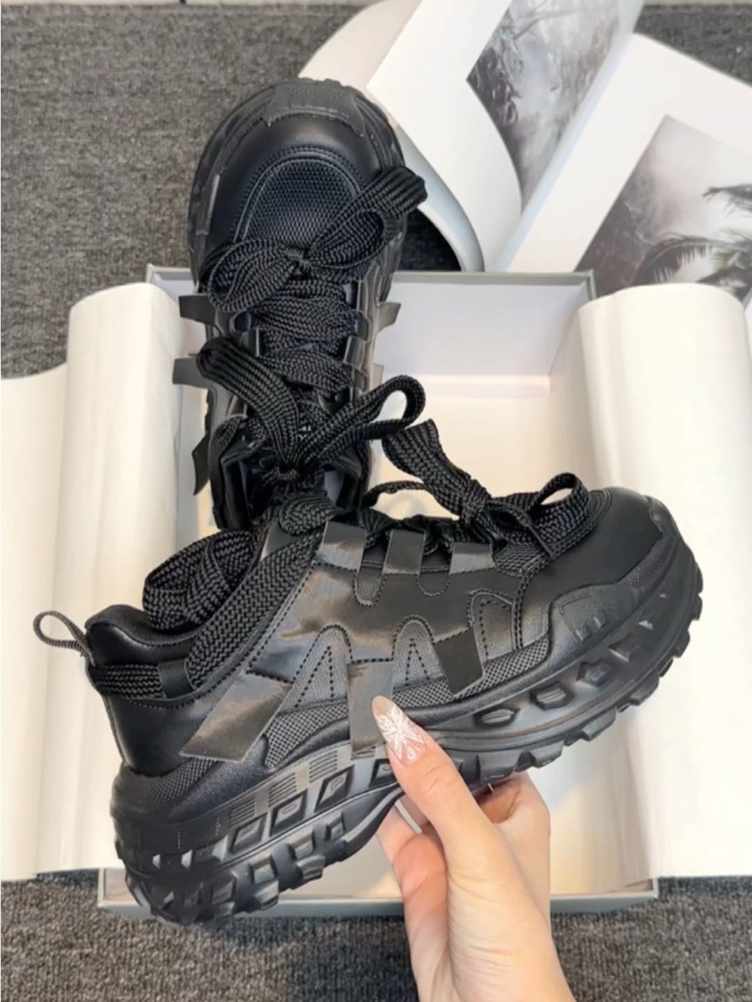 低帮 系带  - VALI鞋履AI设计主图