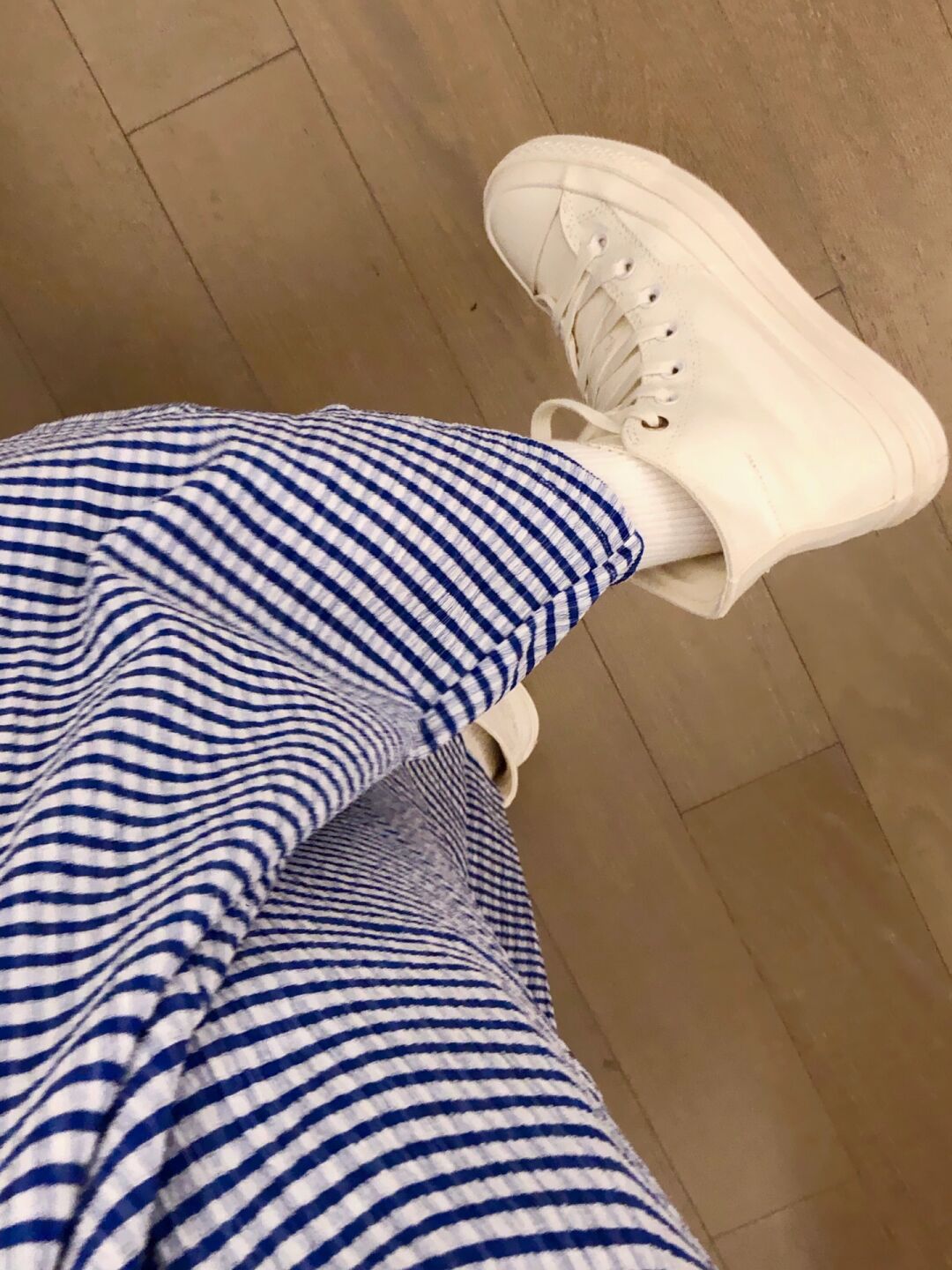 棉麻 A型 圆形领 条纹/波纹 铁线莲蓝色 淡兰花色  - VALI鞋履AI设计主图