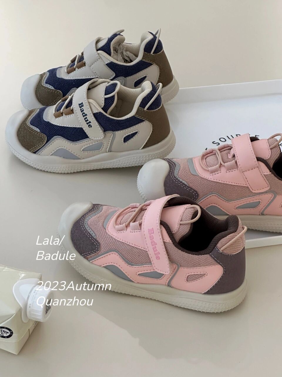 低帮 魔术贴  - VALI鞋履AI设计主图