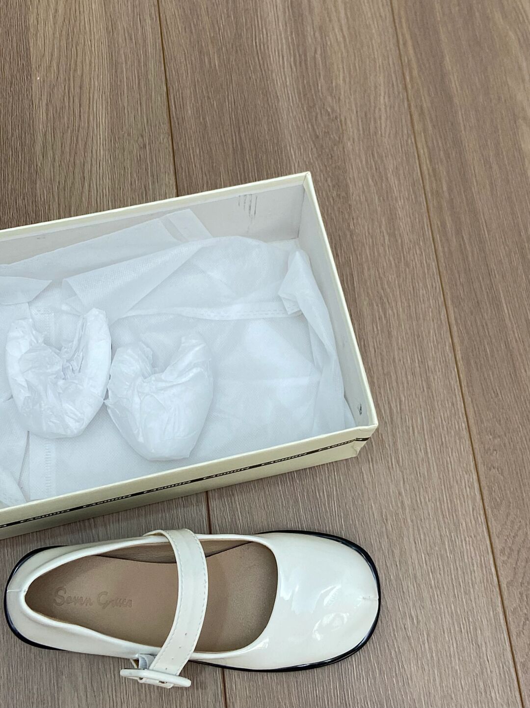 圆头 中口鞋 皮革  - VALI鞋履AI设计主图