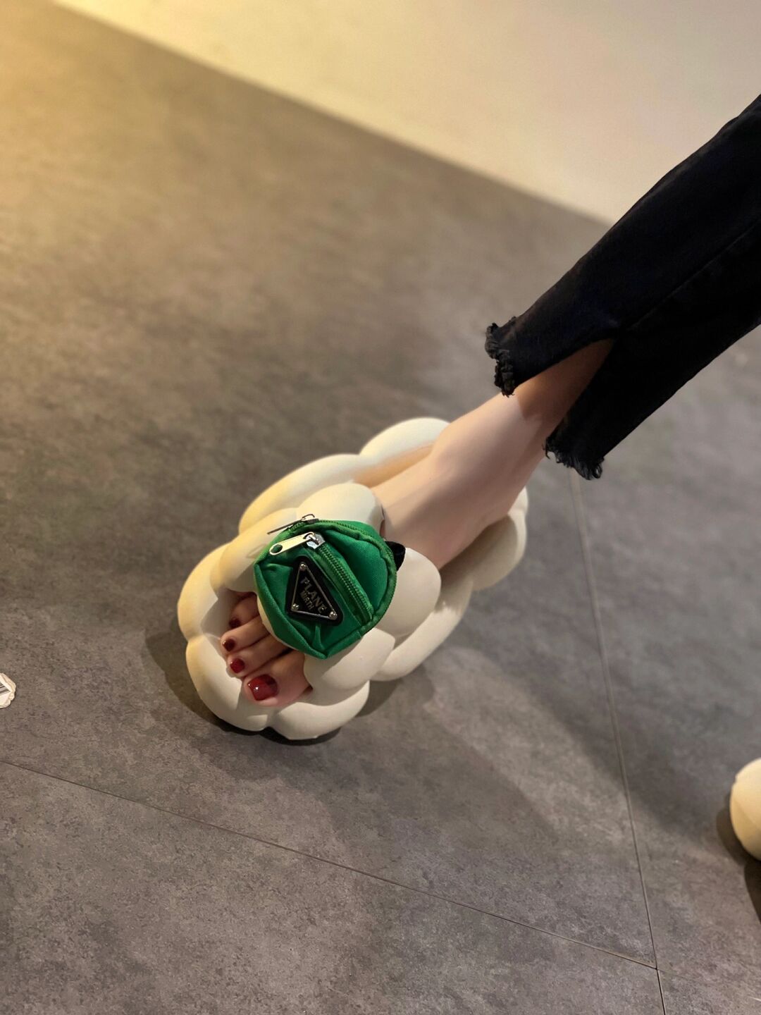 无帮  - VALI鞋履AI设计主图