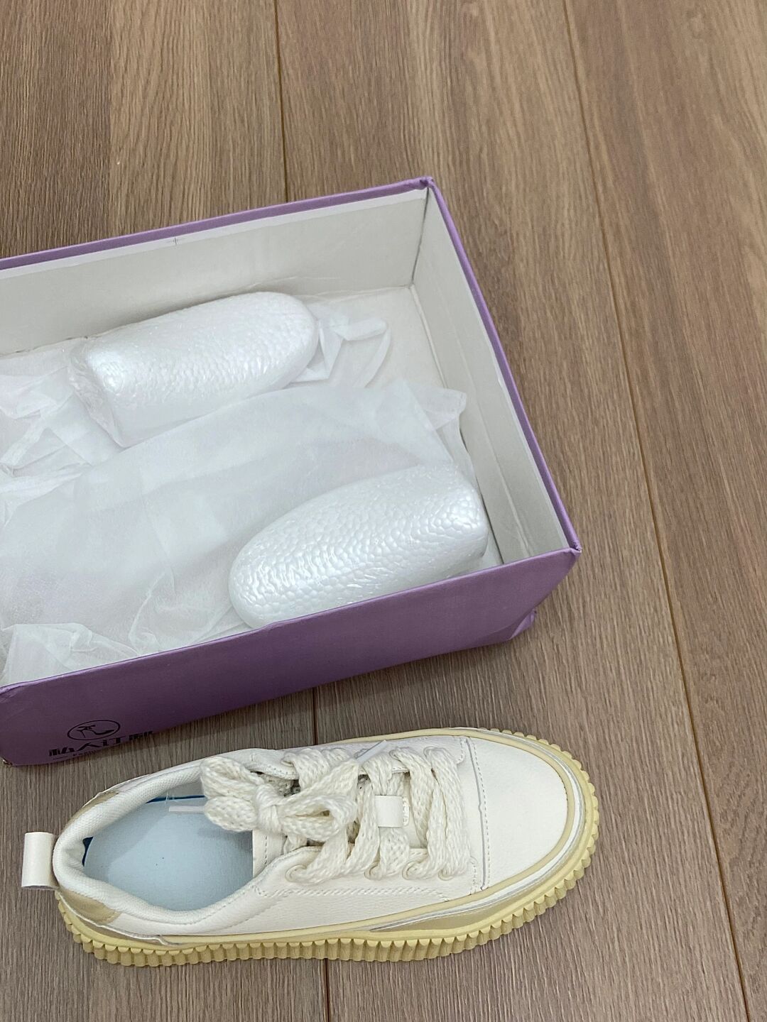 系带  - VALI鞋履AI设计主图