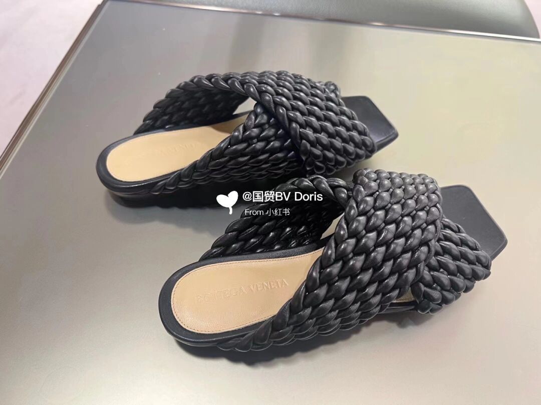 无帮  - VALI鞋履AI设计主图