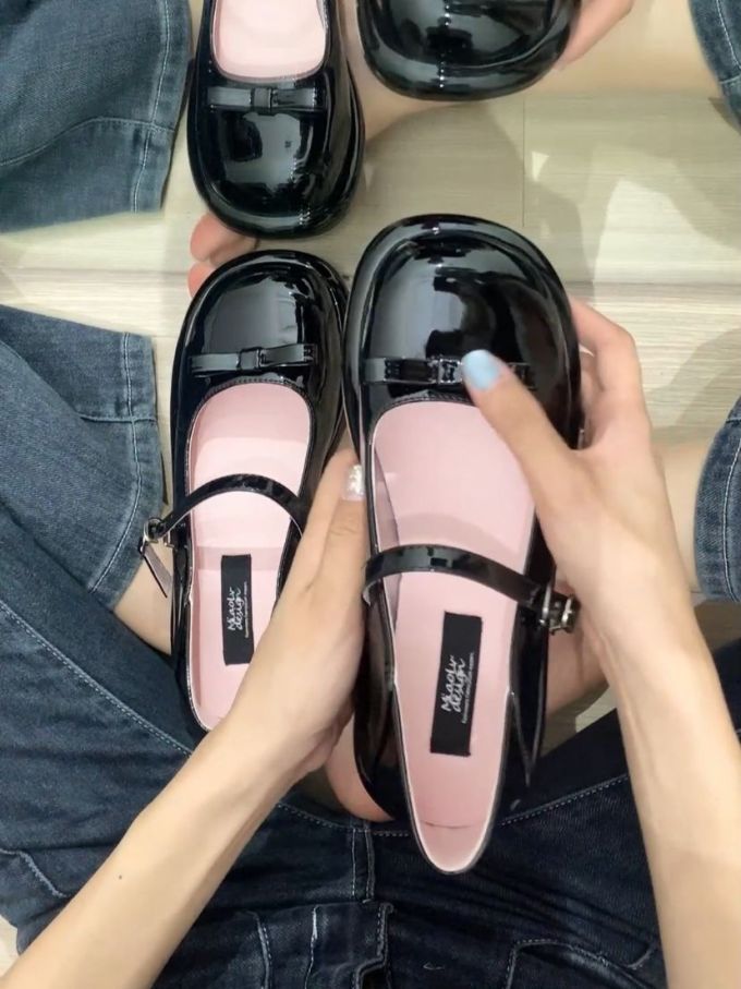 圆头 袢扣 中口鞋 皮革 